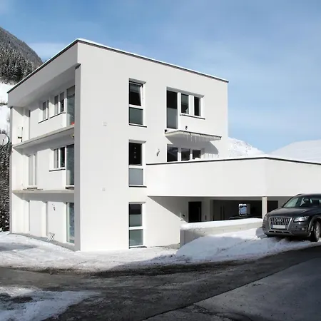 Tschiderer By Interhome アパート *